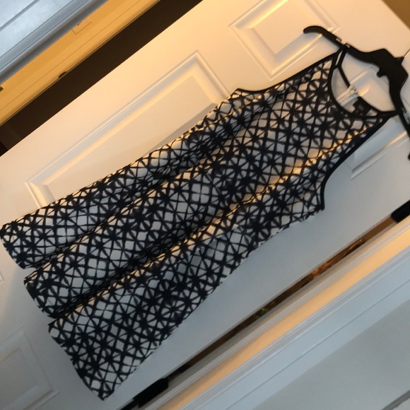 Mossimo Supply Co. Dresses & Skirts - Mossimo XL high neck Black & White dress. Mossimo Supply Co. Dresses & Skirts - Mossimo XL high neck Black & White dress.